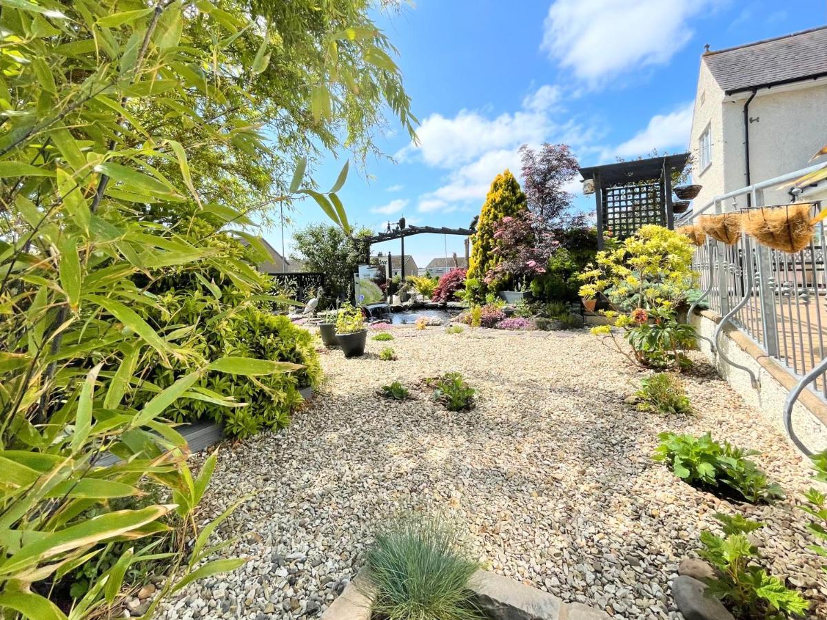 Bojangles Guest House Bed & Breakfast 3*