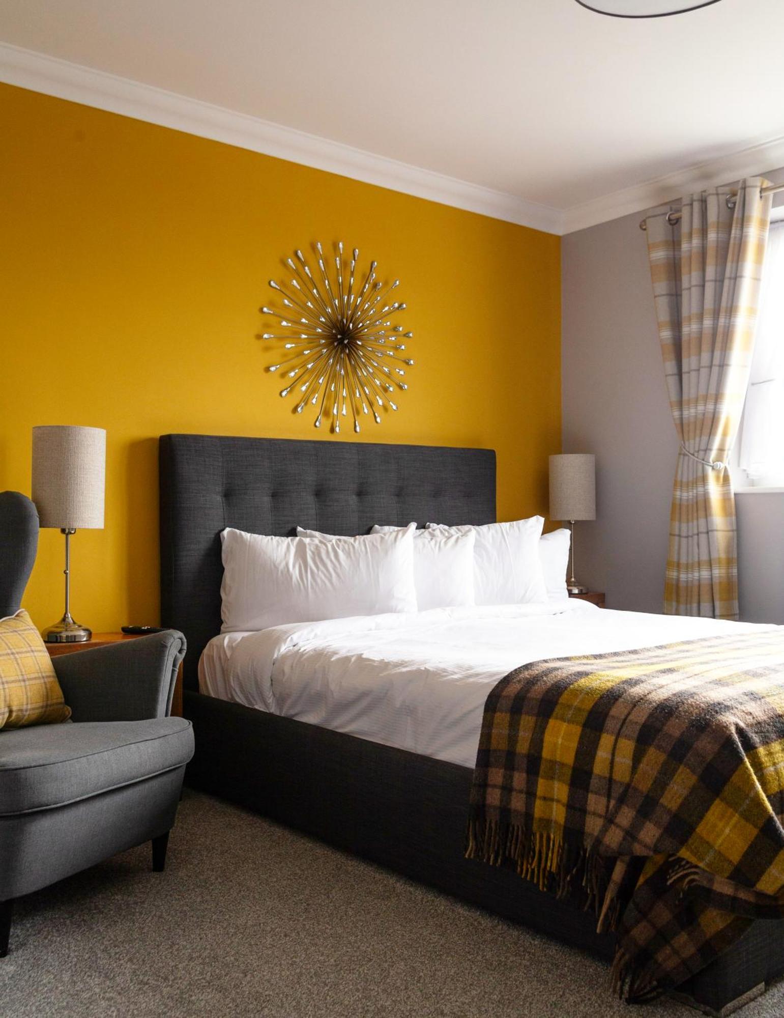 Bojangles Guest House Bed & Breakfast